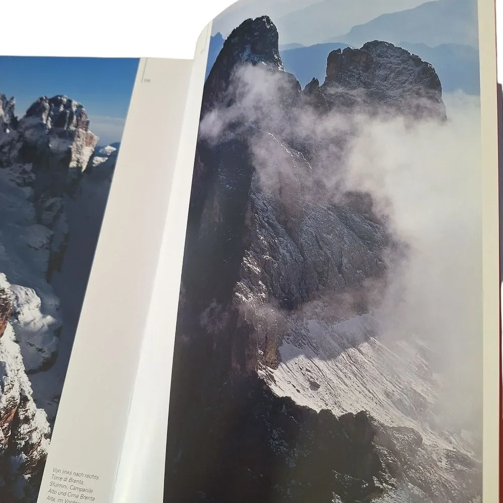 Dolomiten vertikal: The World Natural Heritage from the air / Coffee Table Book